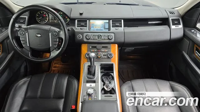 Land Rover Range Rover Sport — интерьер