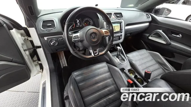 Volkswagen Scirocco — интерьер