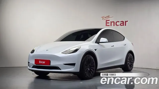 Tesla Model Y — экстерьер