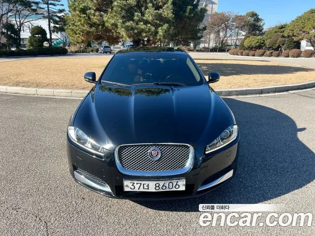 Jaguar XF — экстерьер
