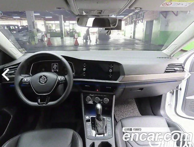 Volkswagen Jetta — интерьер