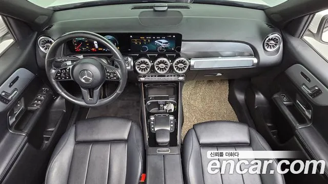 Mercedes-Benz GLB-класс — интерьер