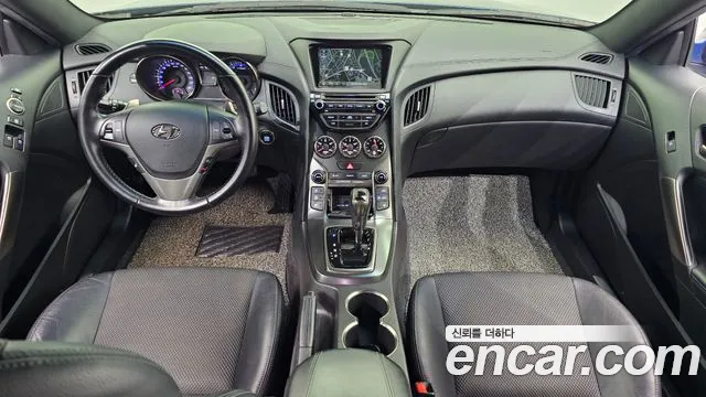 Hyundai Genesis — интерьер