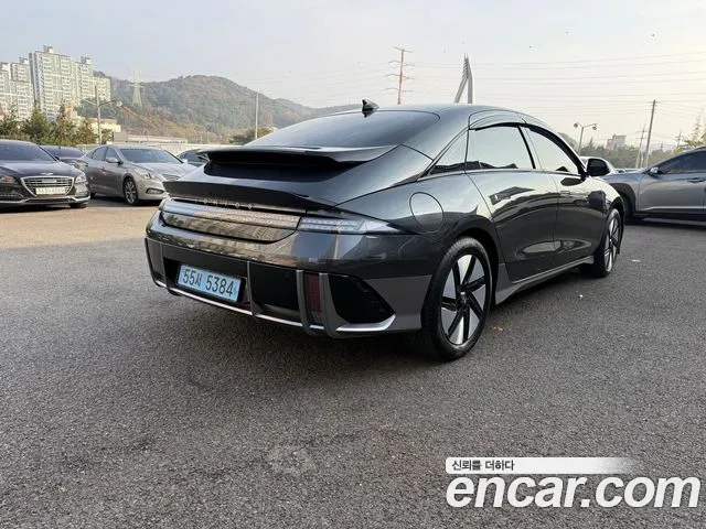 Hyundai IONIQ 6 — интерьер