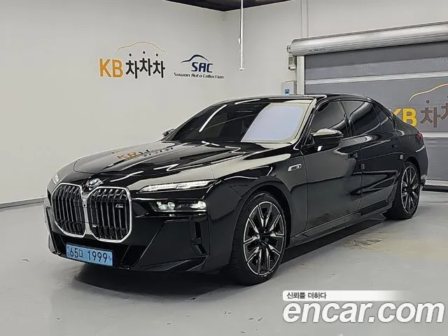 BMW i7 — экстерьер