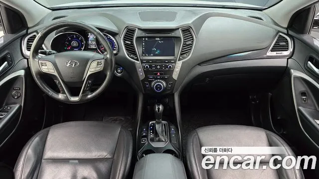 Hyundai Santa Fe — интерьер