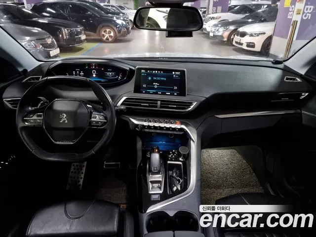 Peugeot 3008 — интерьер
