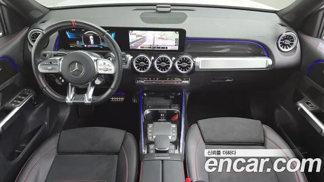 Mercedes-Benz GLB-класс — интерьер