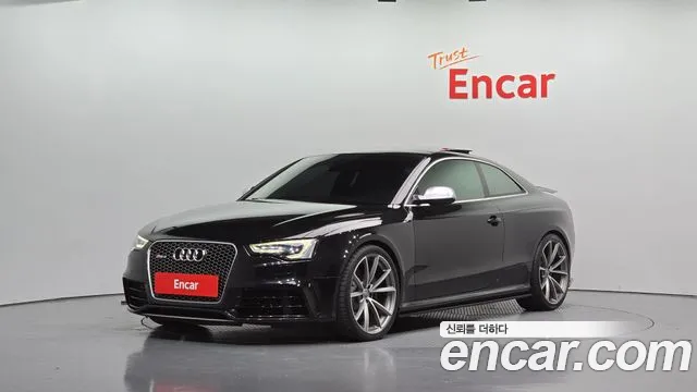 Audi RS5 — экстерьер