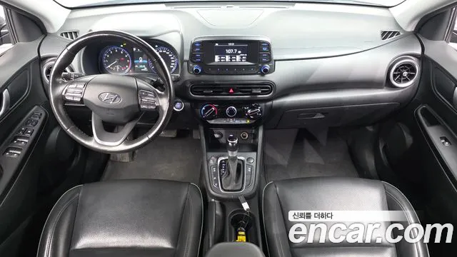 Hyundai Kona — интерьер