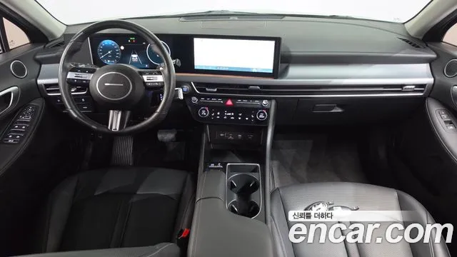 Hyundai Sonata — интерьер