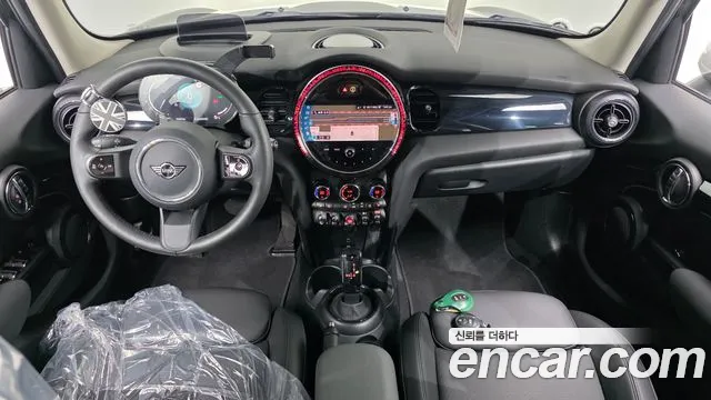 MINI Cooper — интерьер