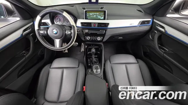 BMW X1 — интерьер