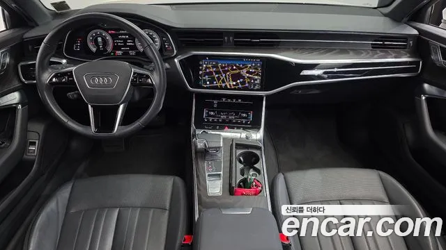 Audi A6 — интерьер