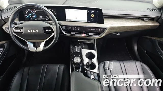 Kia K8 — интерьер