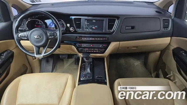 Kia Carnival — интерьер