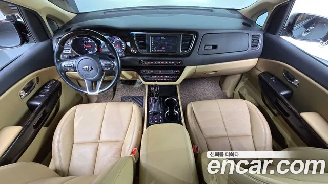 Kia Carnival — интерьер