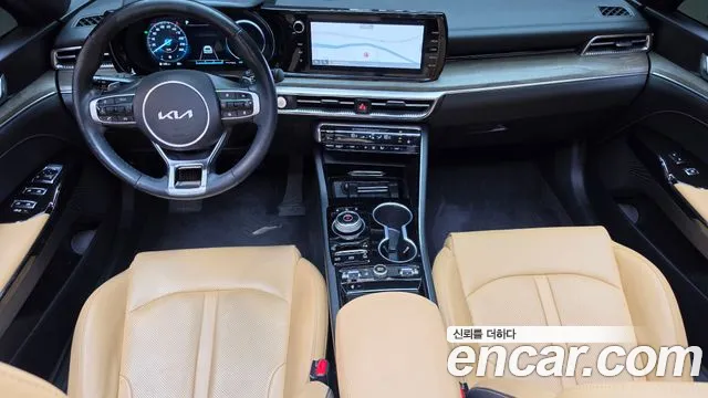 Kia K5 — интерьер