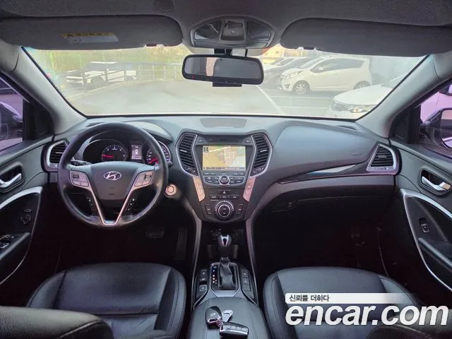 Hyundai Santa Fe — интерьер