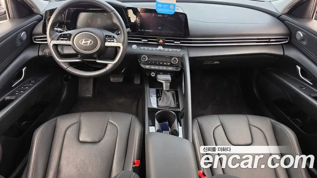 Hyundai Elantra — интерьер
