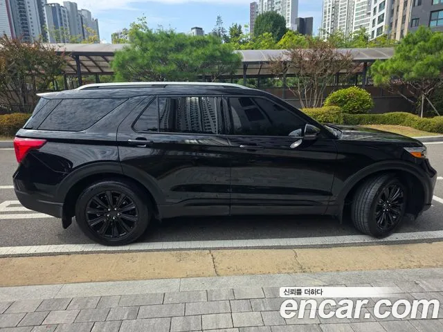 Ford Explorer — интерьер