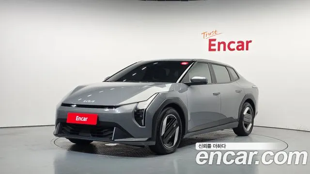 Kia EV4 — экстерьер