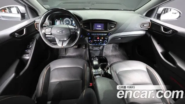 Hyundai Ioniq — интерьер