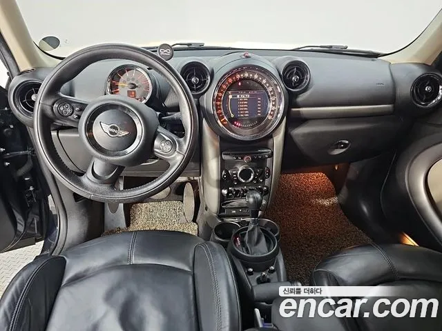 MINI Countryman — интерьер