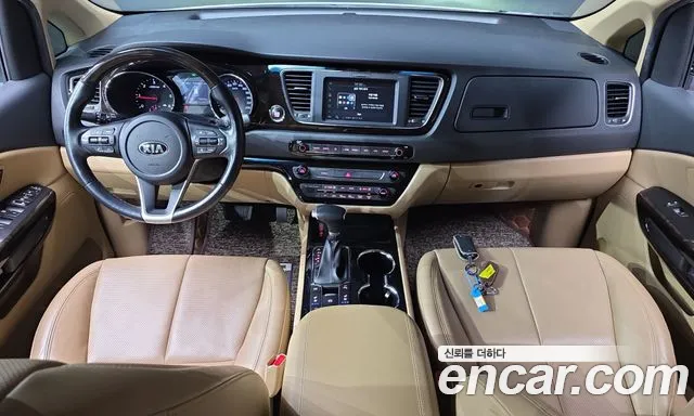 Kia Carnival — интерьер