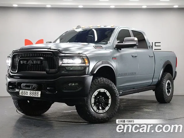 Dodge Ram Pickup — экстерьер