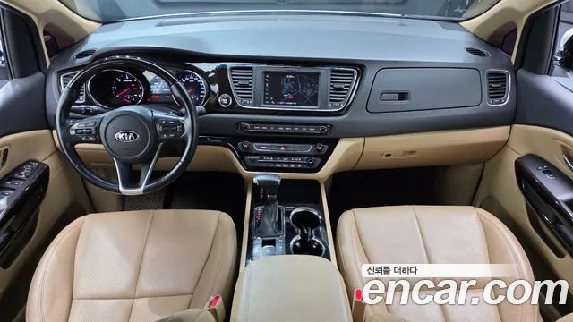 Kia Carnival — интерьер