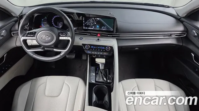 Hyundai Elantra — интерьер