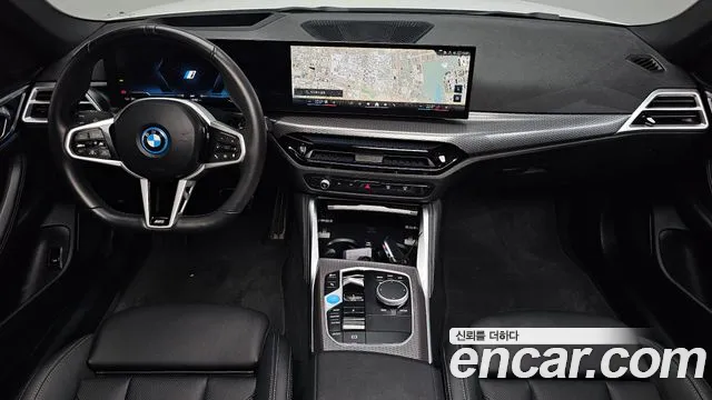 BMW i4 — интерьер