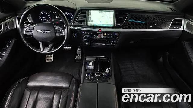 Genesis G80 — интерьер