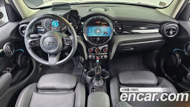 MINI Cooper — интерьер