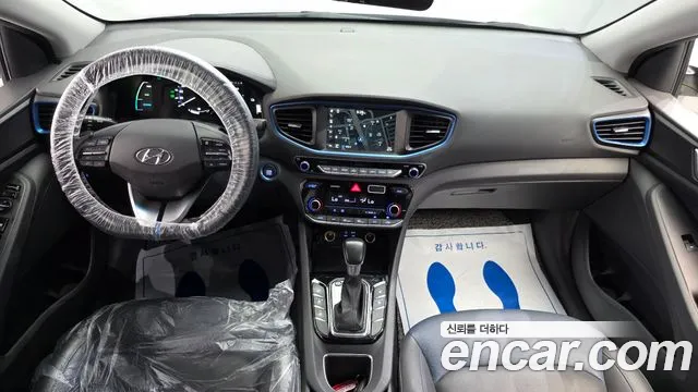 Hyundai Ioniq — интерьер