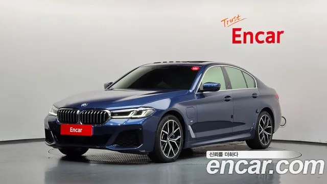 BMW 5 серия — экстерьер