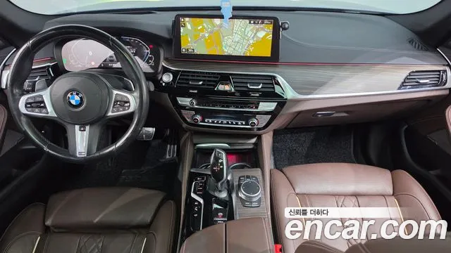 BMW 5 серия — интерьер