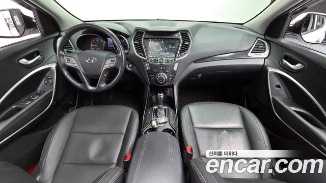 Hyundai Santa Fe — интерьер