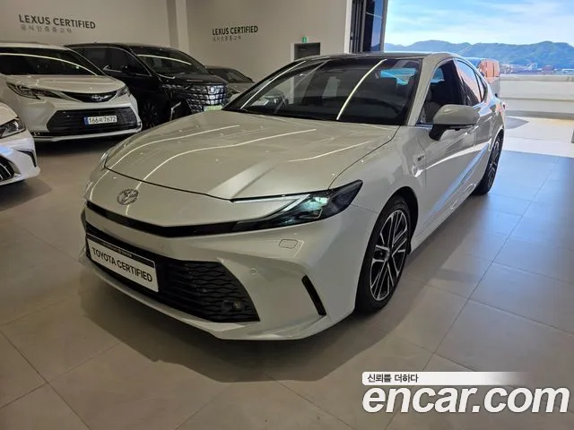Toyota Camry — экстерьер