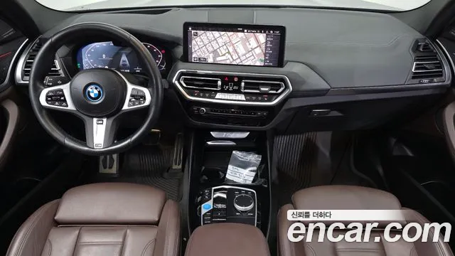BMW iX3 — интерьер