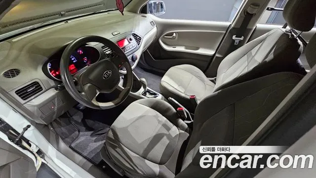 Kia Morning — интерьер