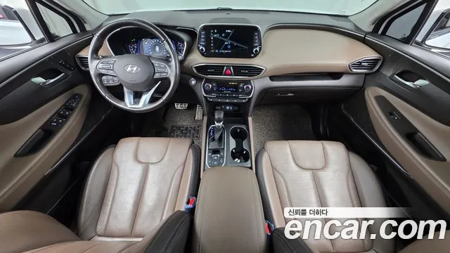 Hyundai Santa Fe — интерьер