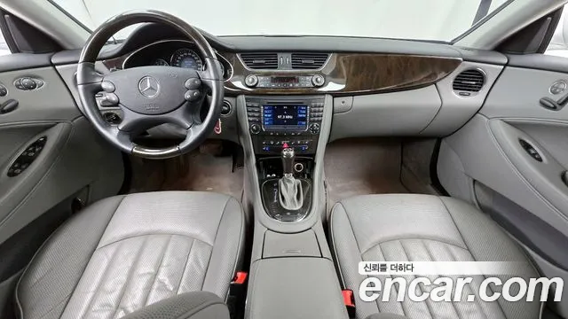 Mercedes-Benz CLS-класс — интерьер