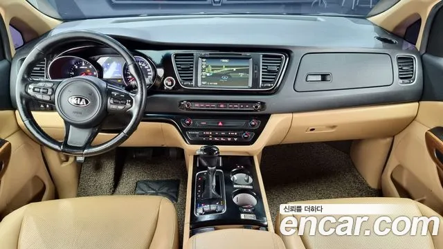 Kia Carnival — интерьер
