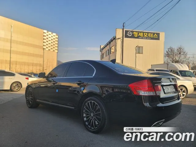 KG Mobility Chairman — интерьер