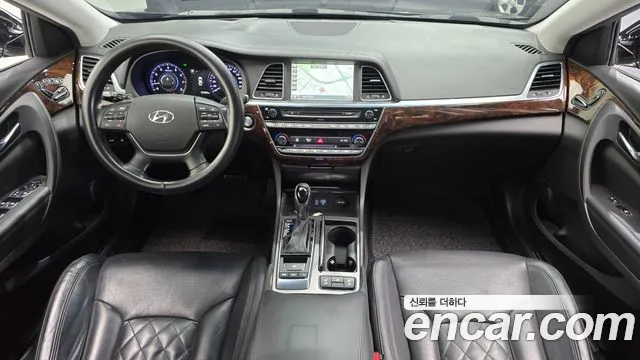 Hyundai Aslan — интерьер