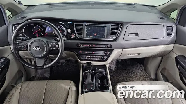 Kia Carnival — интерьер