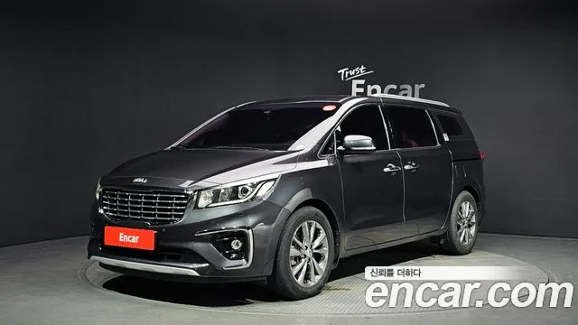 Kia Carnival