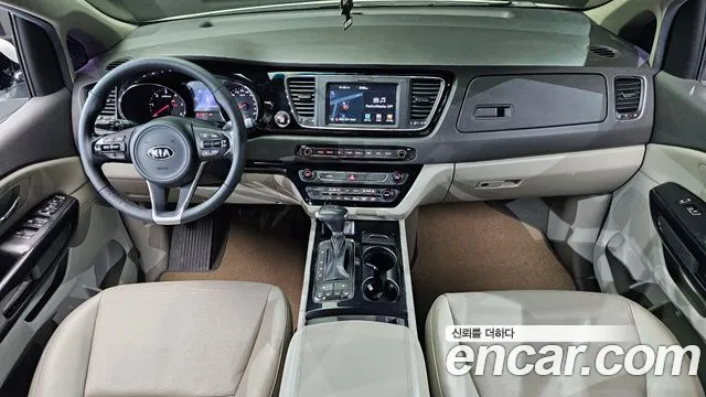 Kia Carnival — интерьер